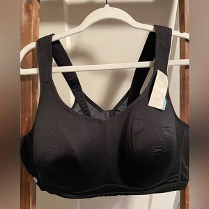 Black sports bra